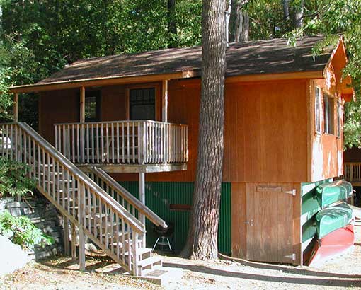 Pine Point Lodge Cabin 12