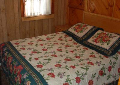 Pine Point Lodge Cabin 10 BR double